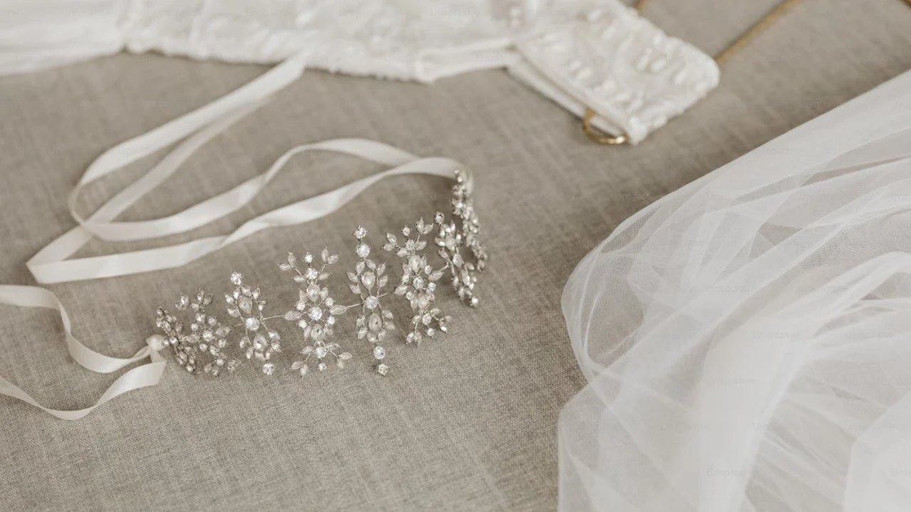 Glamorous 1930s Wedding Dress