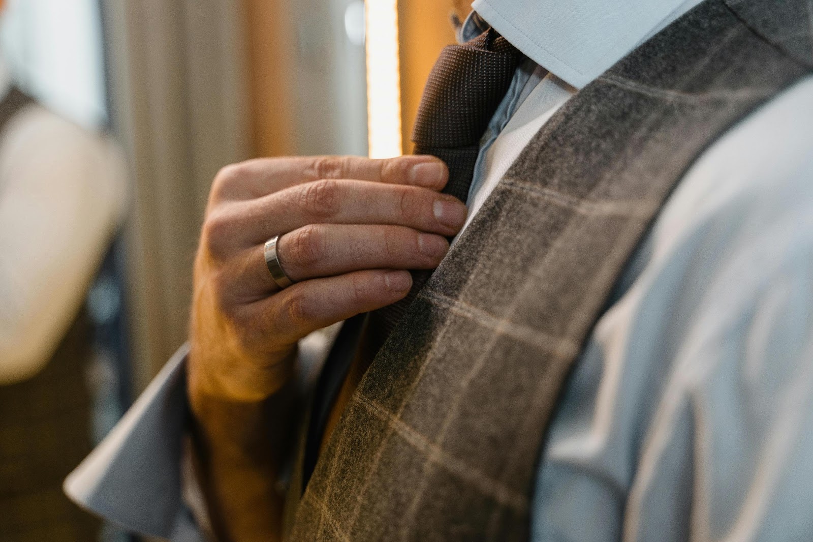 men wearing wedding band