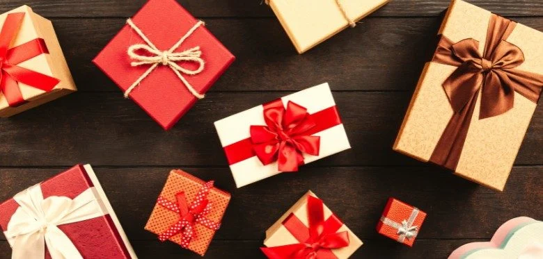 Traditional vs. Modern Anniversary Gifting