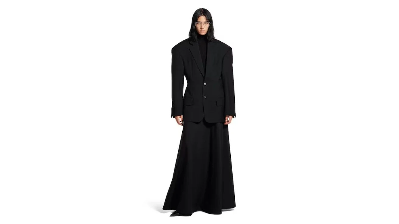 Top 10 Luxury Fashion Brands for Women’s Clothing in 2025