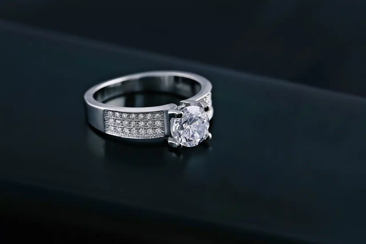 Beautiful wedding ring with diamond